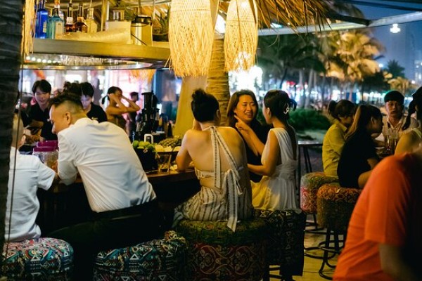 Paradise Beach Bar & Cinema Danang